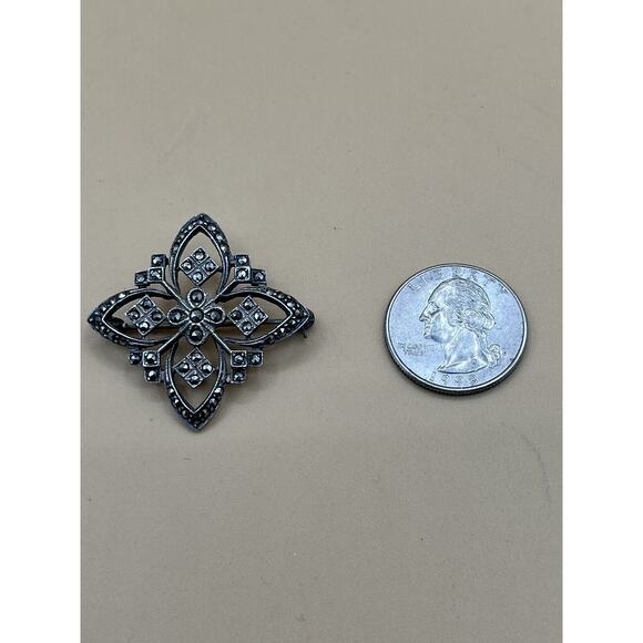 Vintage 925 Sterling Brooch Pin 4 Leaf Flower Sparkling - Picture 2 of 4